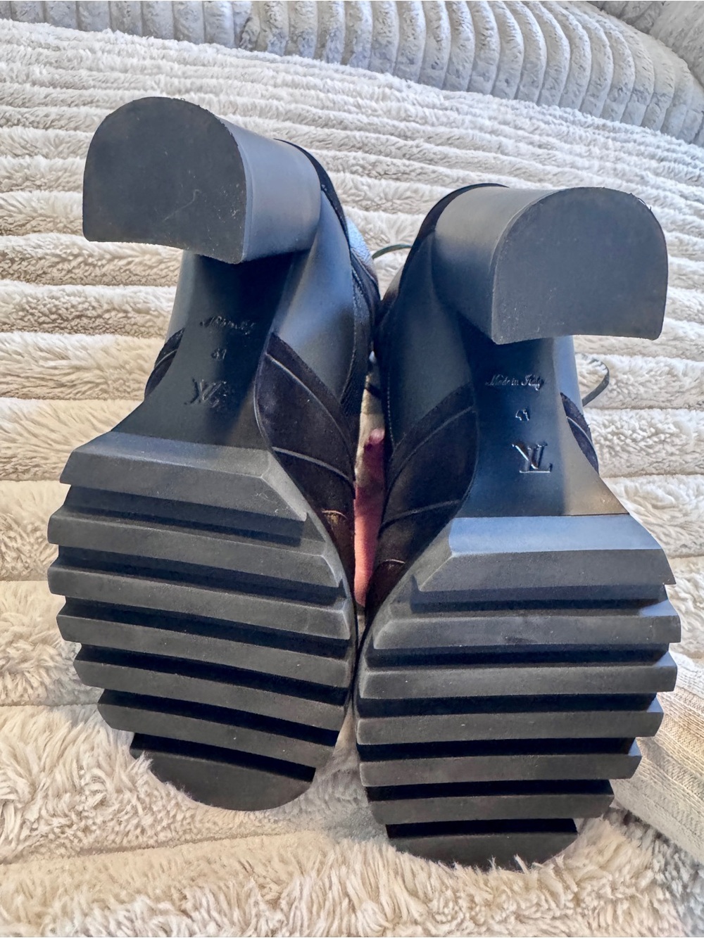 Louis Vuitton Black Mesh & Monogram Platform Lace-Up Heeled Boots 41 10/10.5 US - Picture 7 of 10